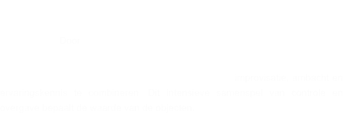 Aandacht en flexibiliteit zijn binnen mijn vormgeving belangrijke begrippen. 
Ik hou van kleine gebruiksvoorwerpen vanwege de relatie tussen het object en de gebruiker. Door zuiver materiaal een hanteerbare / draagbare vorm te geven kan ik de waardigheid van mensen accentueren. 
Het is de kunst om in materiaal/technische processen improvisatie, ambacht en ervaringskennis te combineren. Dit intensieve samenspel van controle en overgave bepaalt de waarde van de objecten.